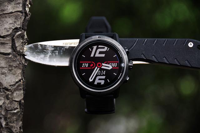 COROS APEX Pro急速开箱，兼与garmin飞6对比初体验