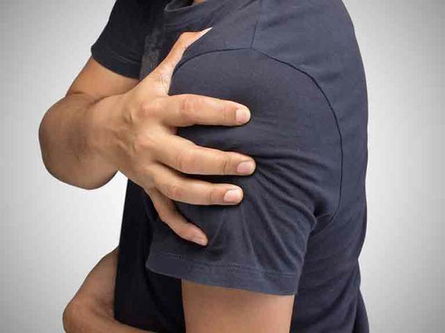 shoulderpainshutterstock_625254488768x576.jpg