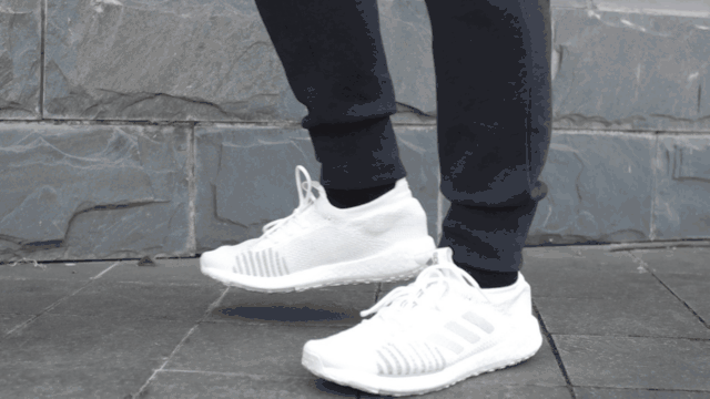 阿迪达斯 BOOST加强版本有什么不一样：PulseBOOST HD 跑鞋