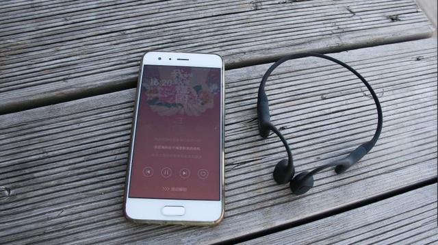 你用什么听音乐？耳朵吗？不，用骨头-韶音AS800尝新