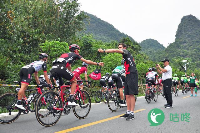 环广西自行车赛最佳车队BMC，赛中为车手提供什么样的食品补给？