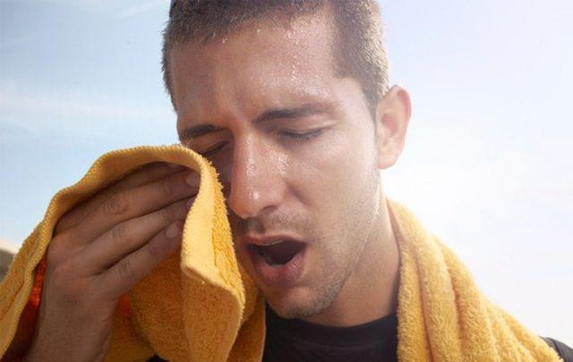 sweating-1485972721.jpg