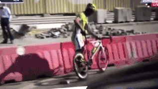 STGLImGxKuNh6nJFpjVrt0umPC4j0sbJ.gif