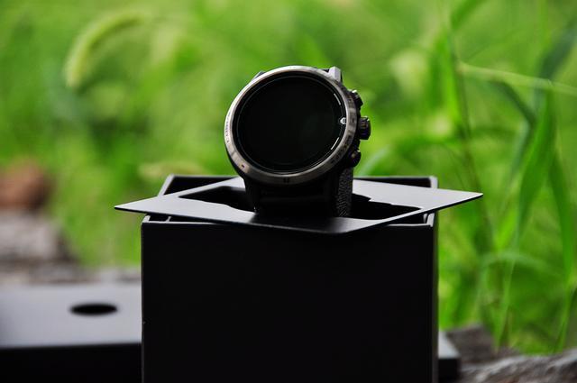 COROS APEX Pro急速开箱，兼与garmin飞6对比初体验